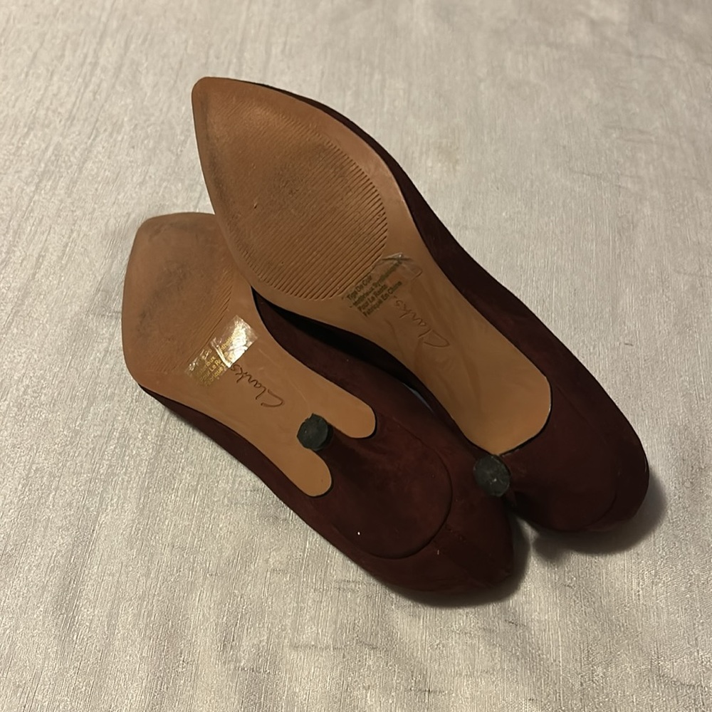 Clarks Burgundy Women's Flats - Picture 10 of 10